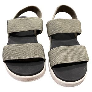 Keen Elle Backstrap Sandal Womens Size 6.5 Keen 1022620 Olive Green EUC!